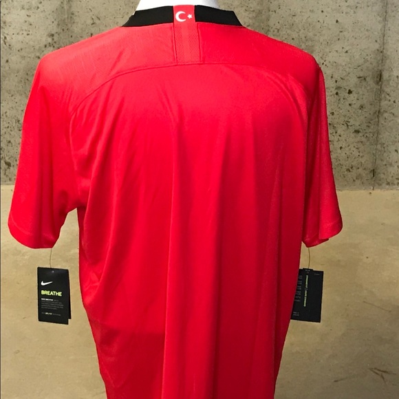 Nike Breath Turkey Home Stadium Soccer Jersey 2018 - Picture 2 of 4